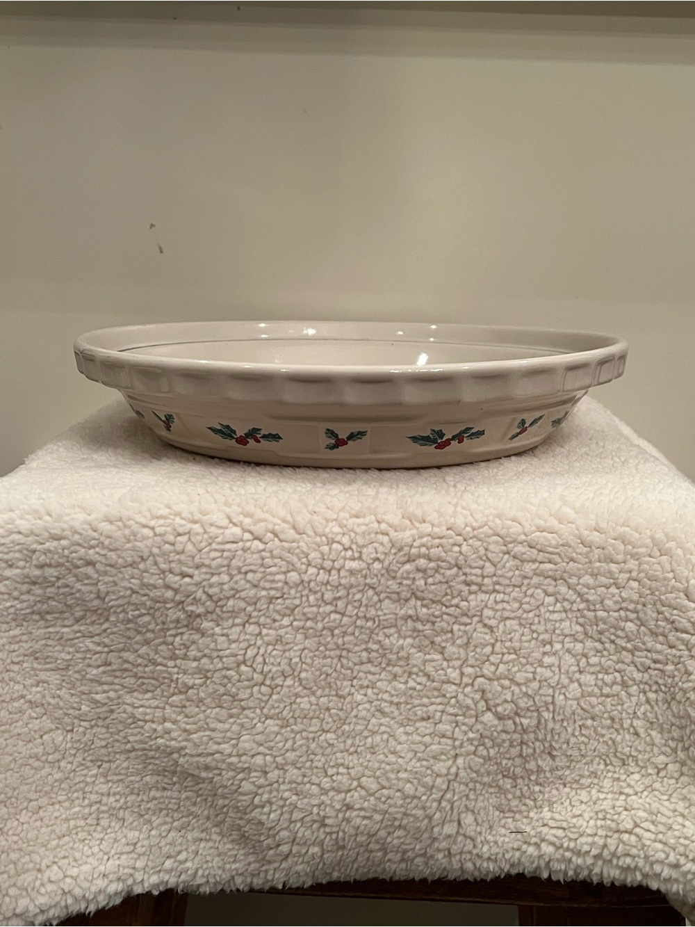 Longaberger Pottery Woven Tradition Holiday Pie Plate